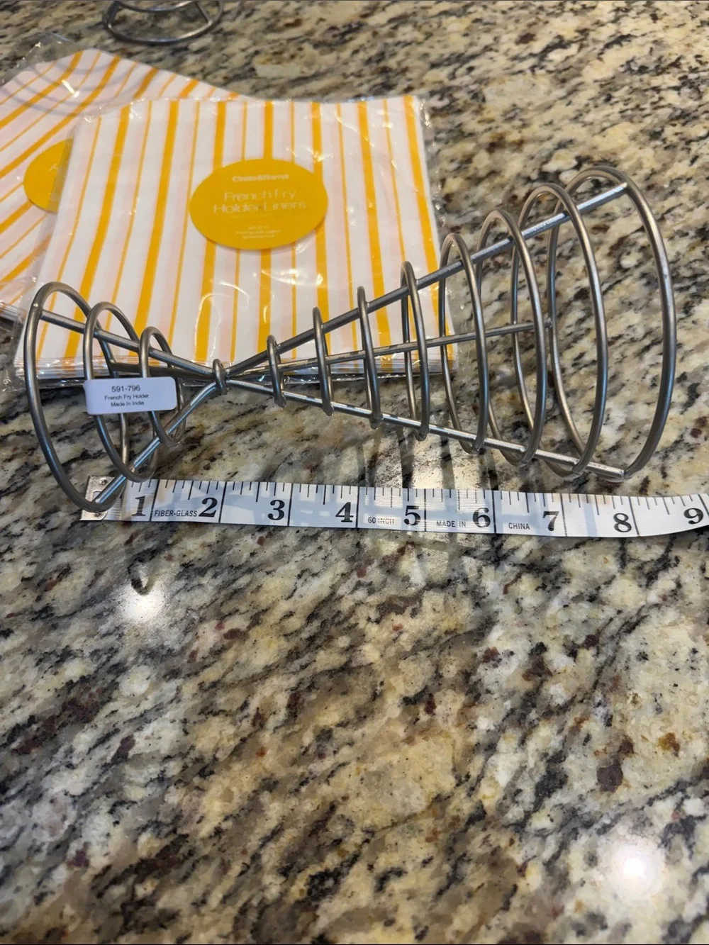 NWT Crate&Barrel Silver Spiral Fry Cone Holders with Yellow-Striped Liners
